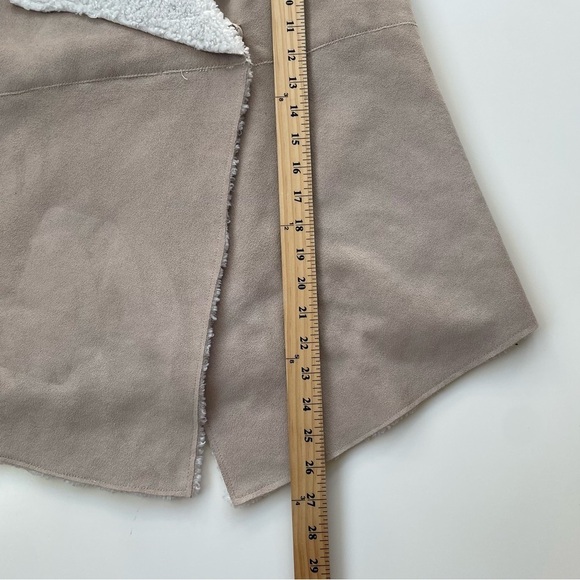 Anthropologie Dylan True Grit Tan Cream Faux Suede Sherpa lined Vest Medium* - Picture 7 of 7